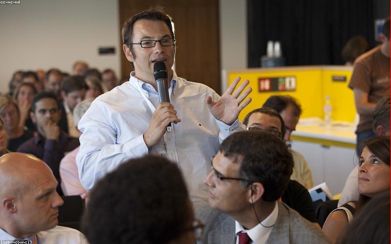 Dijital Dünyada Zirveye Ulaşmanın Anahtarı: Kapsamlı Bir SEO Rehberi